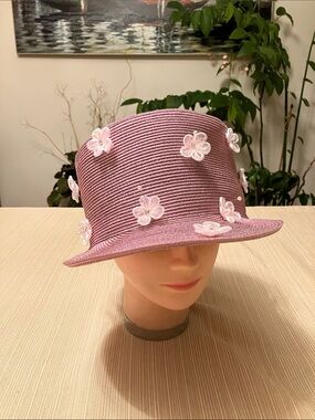 Chic Metallic Pink Floral Embellished Straw Hat